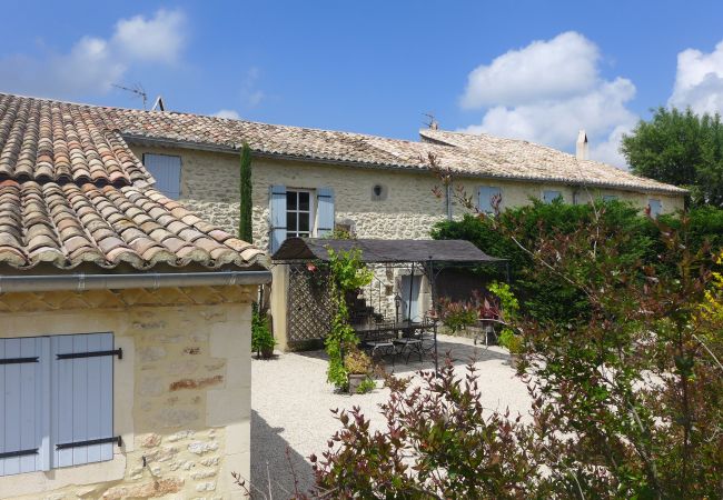 Gîte Rural à Clansayes - Gîte de charme au coeur des lavandes - Clansayes, Drôme Provençale avec piscine