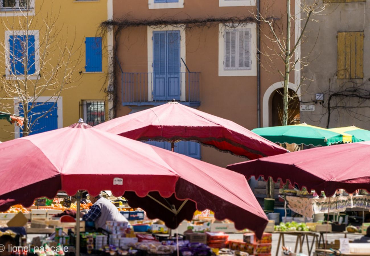 Gîte Rural à Clansayes - Gîte de charme au coeur des lavandes - Clansayes, Drôme Provençale avec piscine
