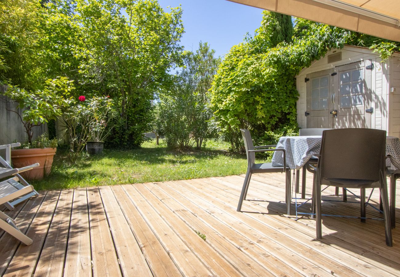 Gîte Rural à Saint-Paul-Trois-Châteaux - Maison à louer, jardin privé, Drôme Provençale