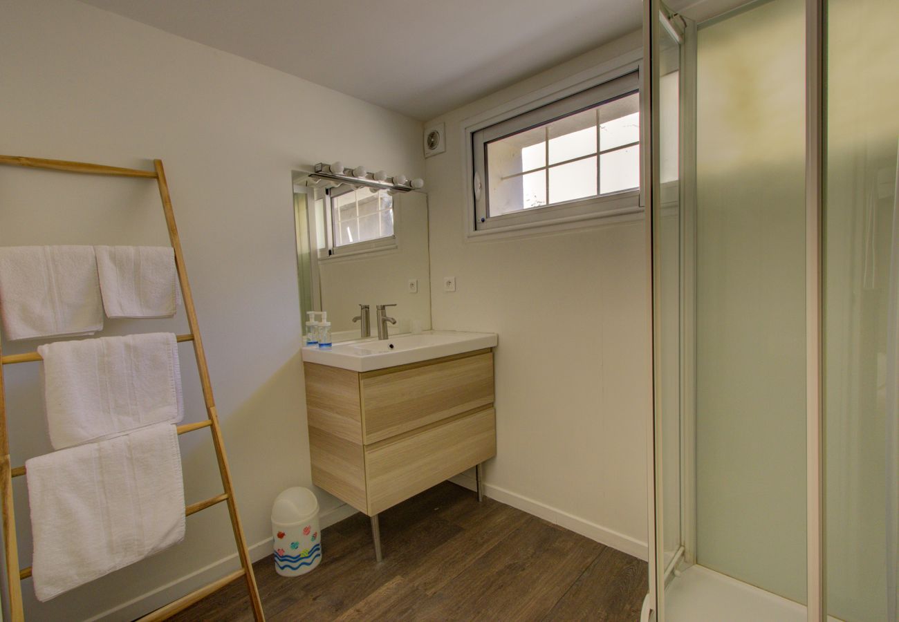 Gîte Rural à Saint-Paul-Trois-Châteaux - Maison à louer, jardin privé, Drôme Provençale