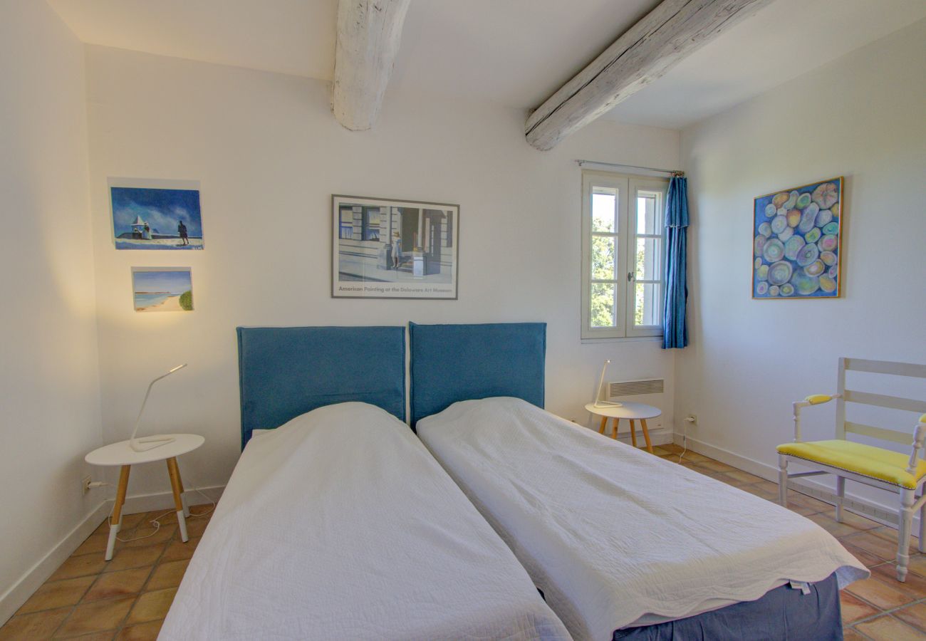 Maison à Saint-Restitut - Mas Provençal en pierre avec vue Panoramique & Piscine- Saint-Restitut