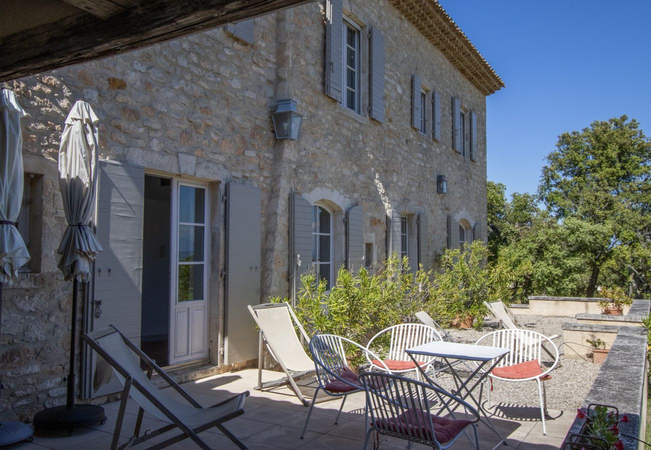Maison à Saint-Restitut - Mas Provençal en pierre avec vue Panoramique & Piscine- Saint-Restitut