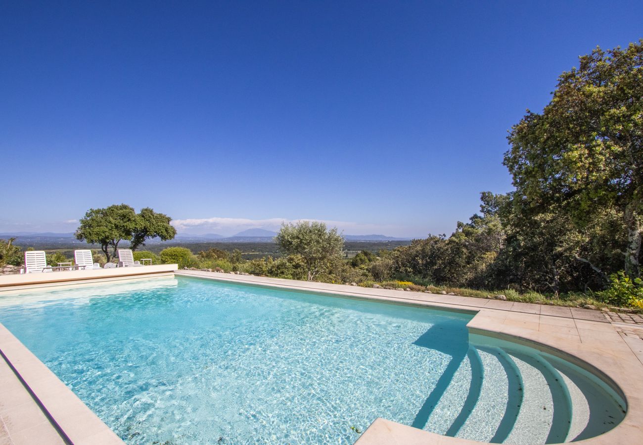 Maison à Saint-Restitut - Mas Provençal en pierre avec vue Panoramique & Piscine- Saint-Restitut