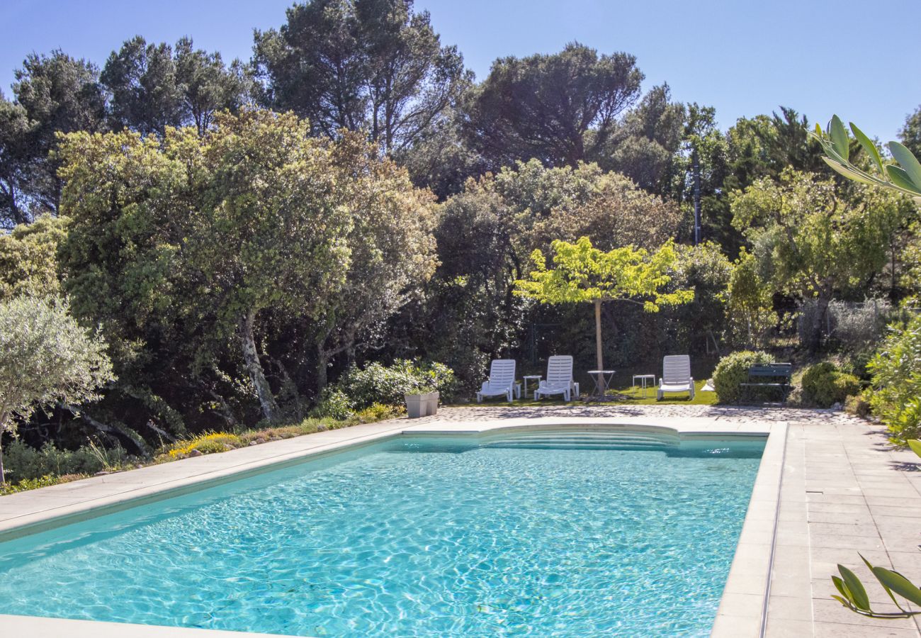 Maison à Saint-Restitut - Mas Provençal en pierre avec vue Panoramique & Piscine- Saint-Restitut