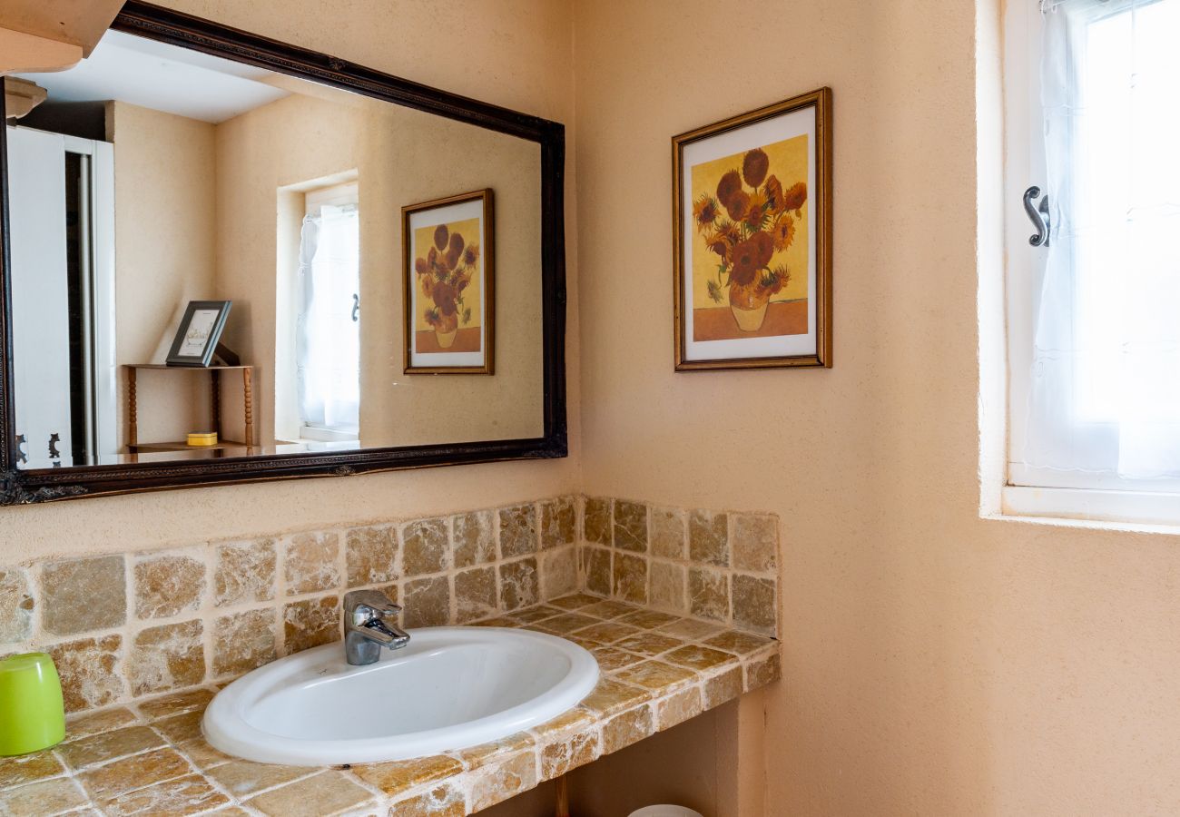 Maison à Clansayes - Maison de caractère avec piscine chauffée privée - Clansayes, Drôme Provençale