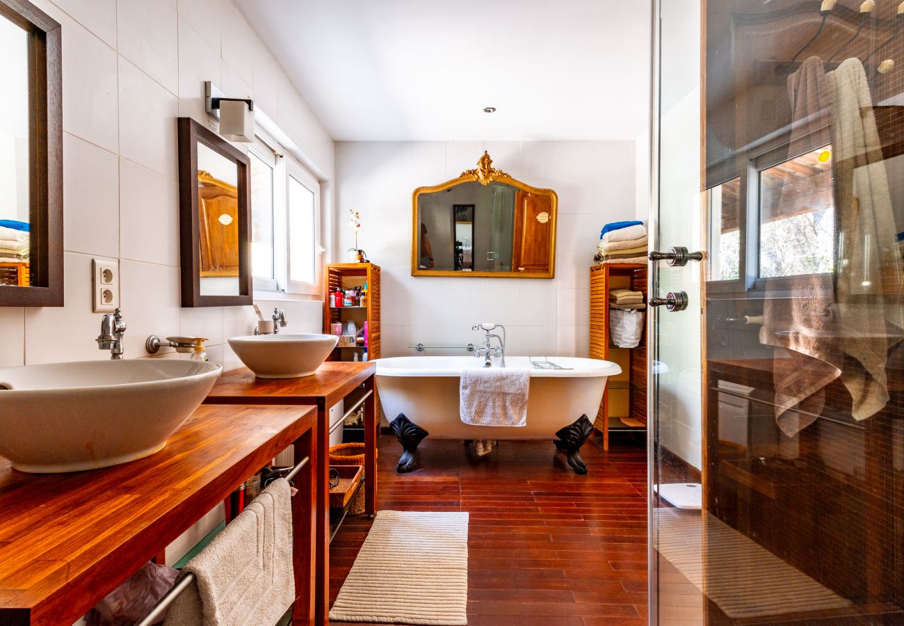 Villa à Clansayes - La Villa des Amoureux, charme en Drôme Provençale, avec piscine sécurisée