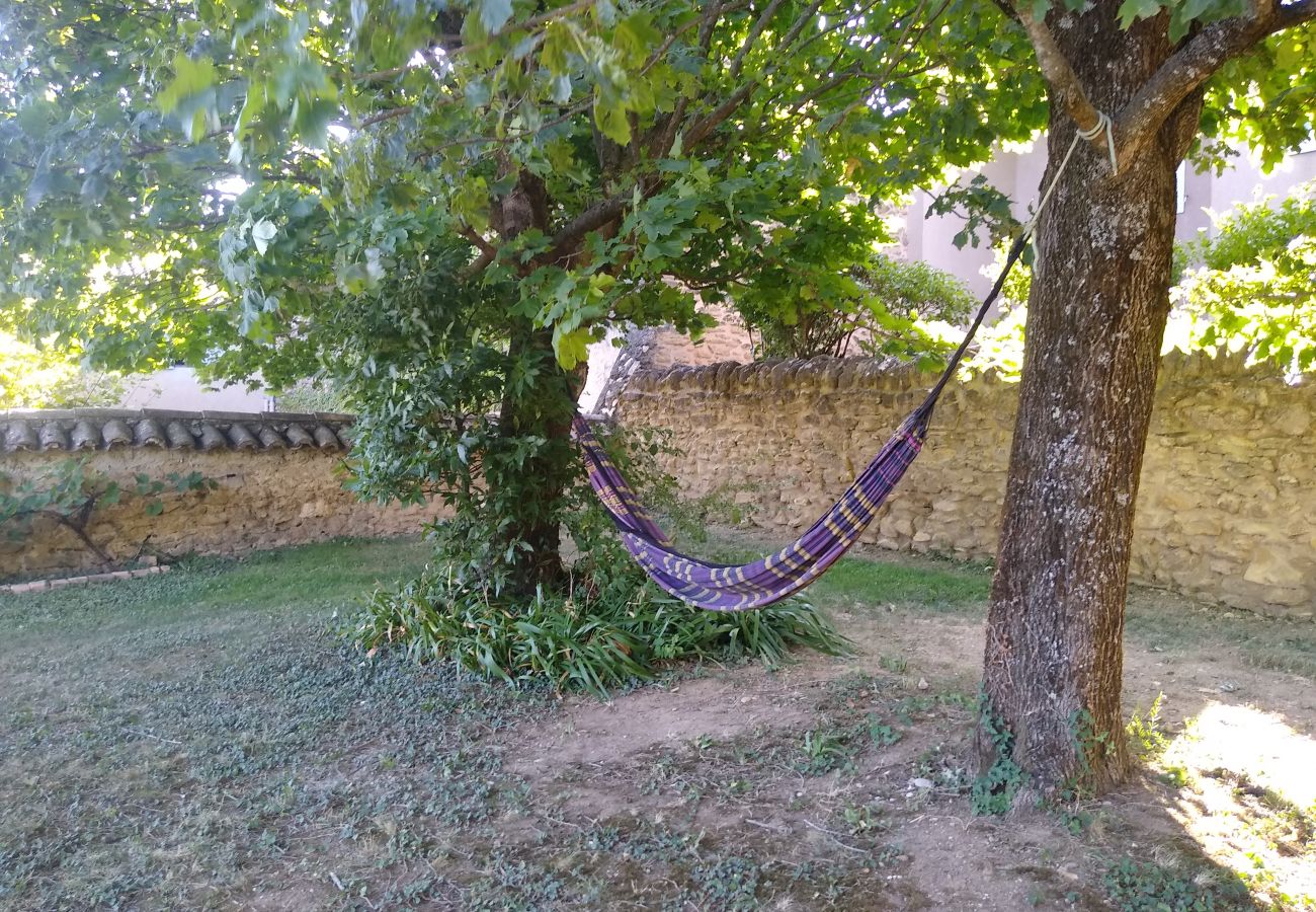 Maison à Rochegude - Grande maison bourgeoise avec piscine au cœur de la Drôme Provençale