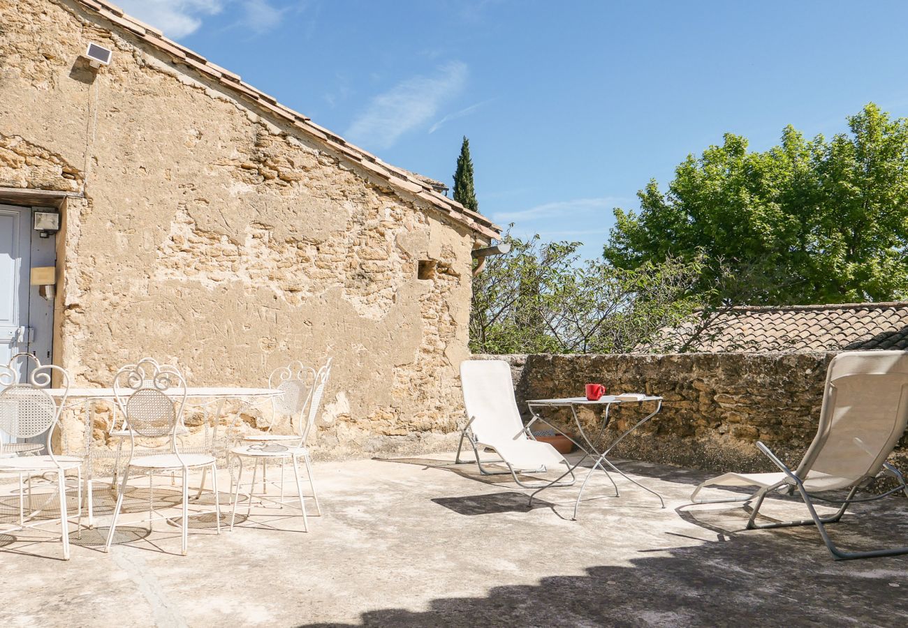 Maison à Rochegude - Grande maison bourgeoise avec piscine au cœur de la Drôme Provençale