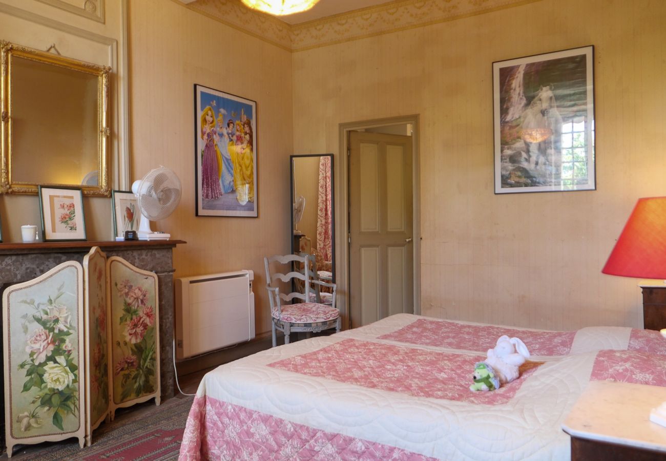 Maison à Rochegude - Grande maison bourgeoise avec piscine au cœur de la Drôme Provençale