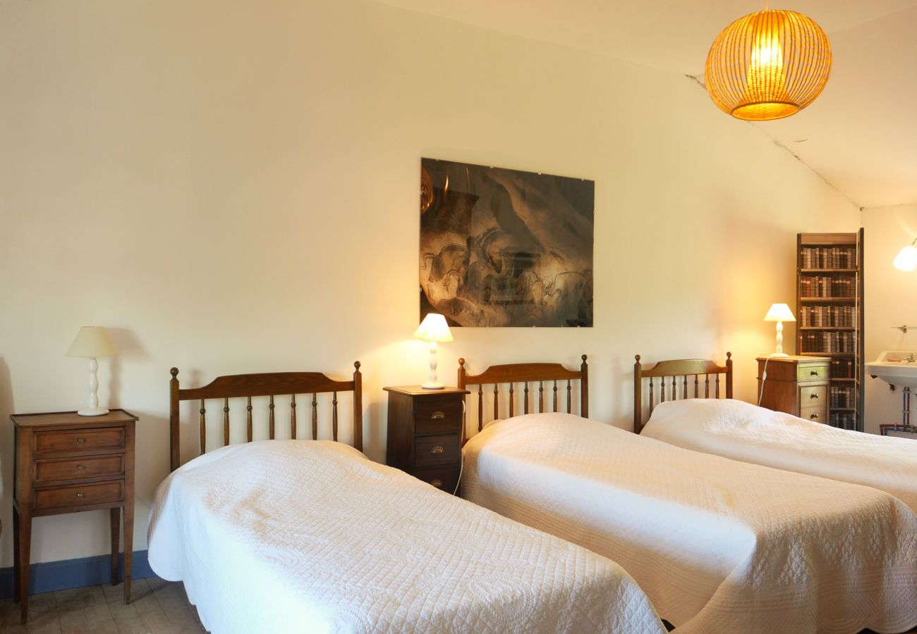 Maison à Rochegude - Grande maison bourgeoise avec piscine au cœur de la Drôme Provençale