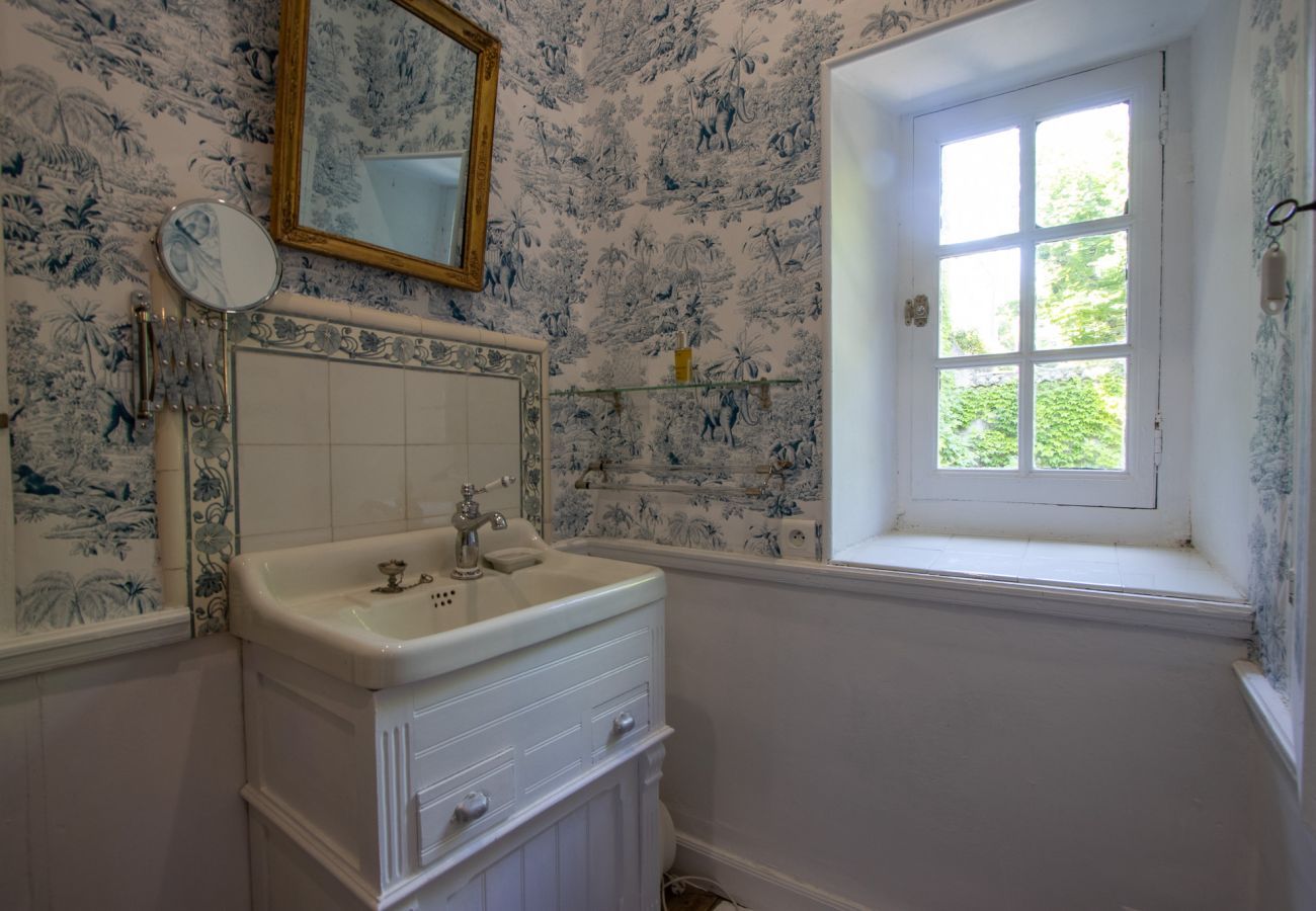 Maison à Rochegude - Grande maison bourgeoise avec piscine au cœur de la Drôme Provençale