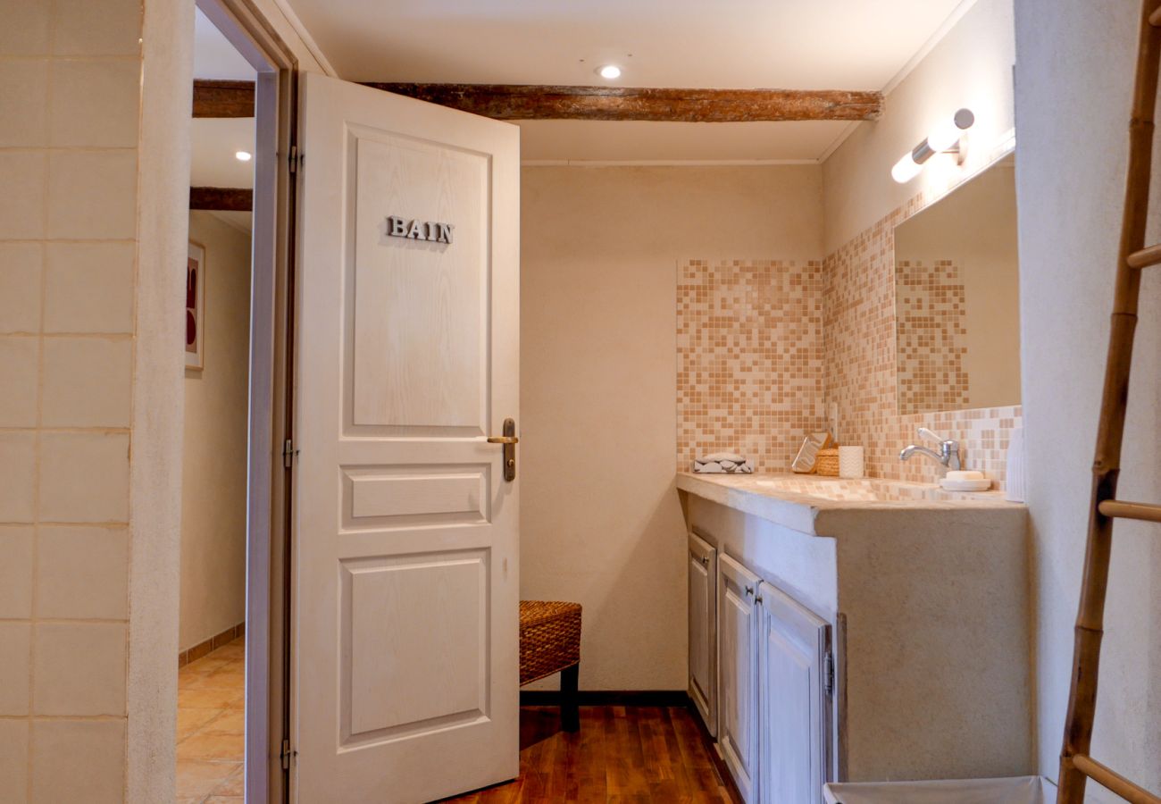 Maison à Suze-la-Rousse - Maison de village climatisée avec piscine privée, Suze-la-rousse - Drôme Provençale