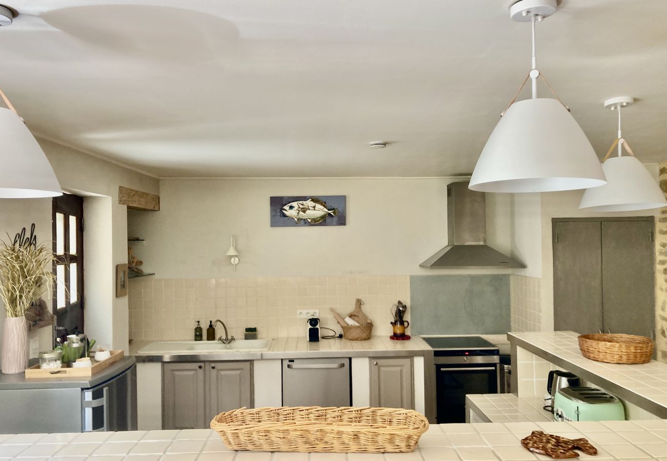 Maison à Suze-la-Rousse - Maison de village climatisée avec piscine privée, Suze-la-rousse - Drôme Provençale