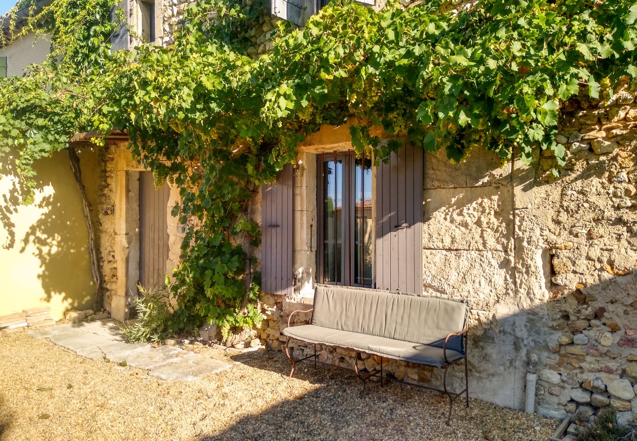 Maison à Bouchet - Mas en pierre authentique avec piscine privée – Bouchet, Drôme Provençale