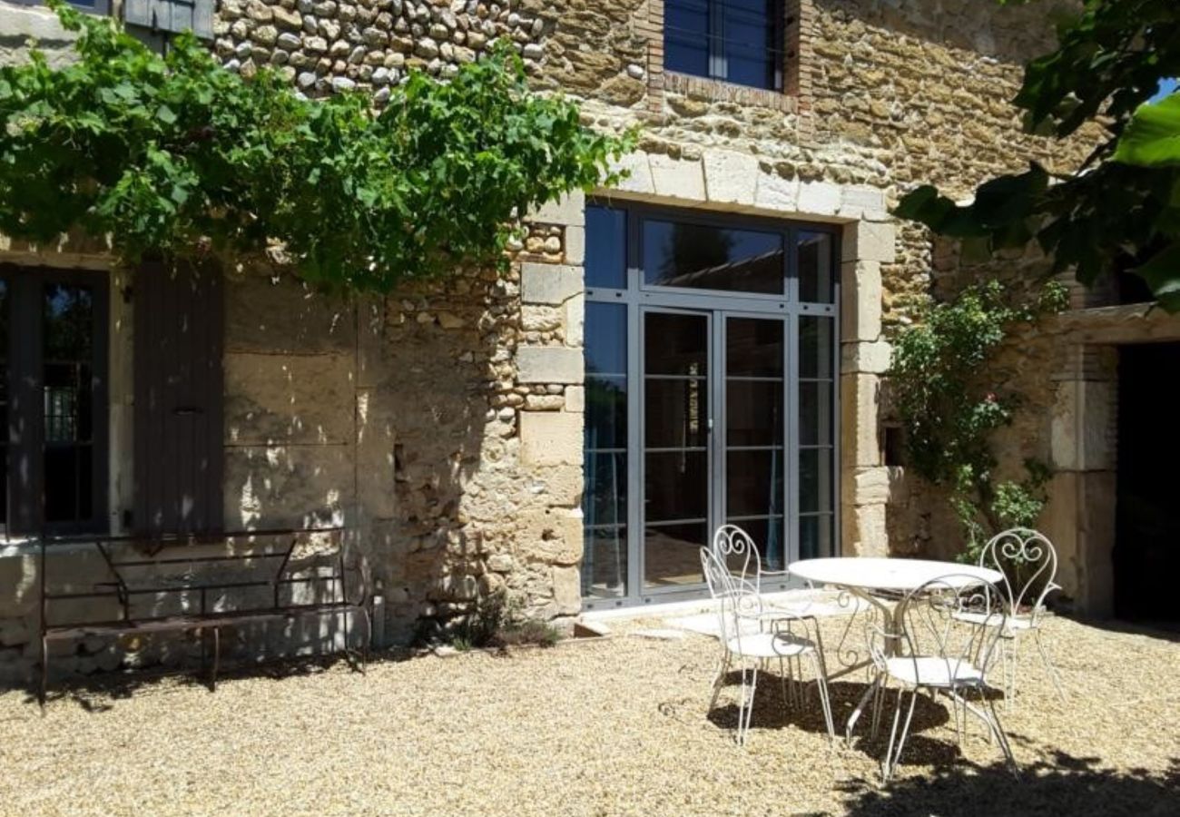 Maison à Bouchet - Mas en pierre authentique avec piscine privée – Bouchet, Drôme Provençale