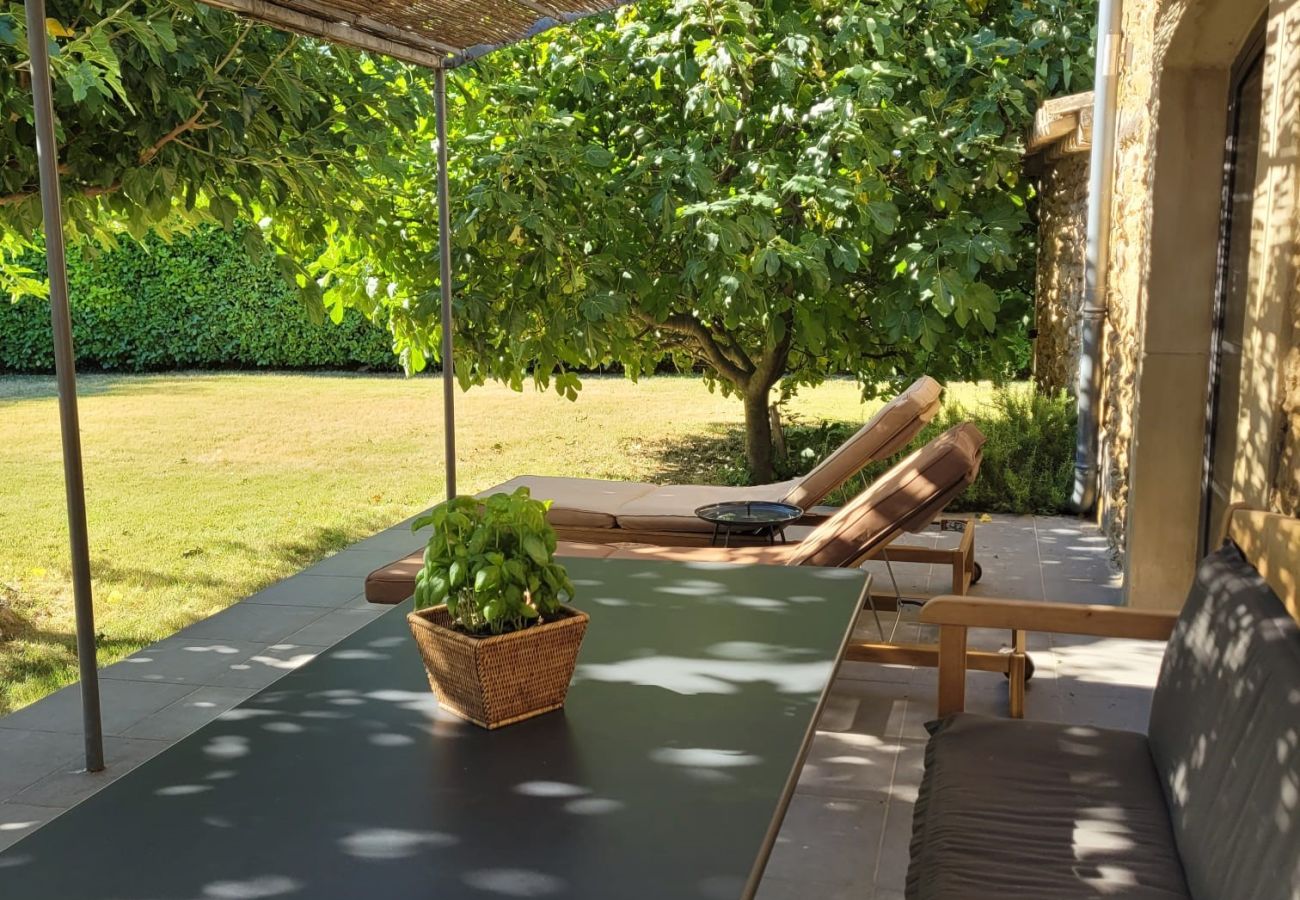 Maison à Bouchet - Mas en pierre authentique avec piscine privée – Bouchet, Drôme Provençale