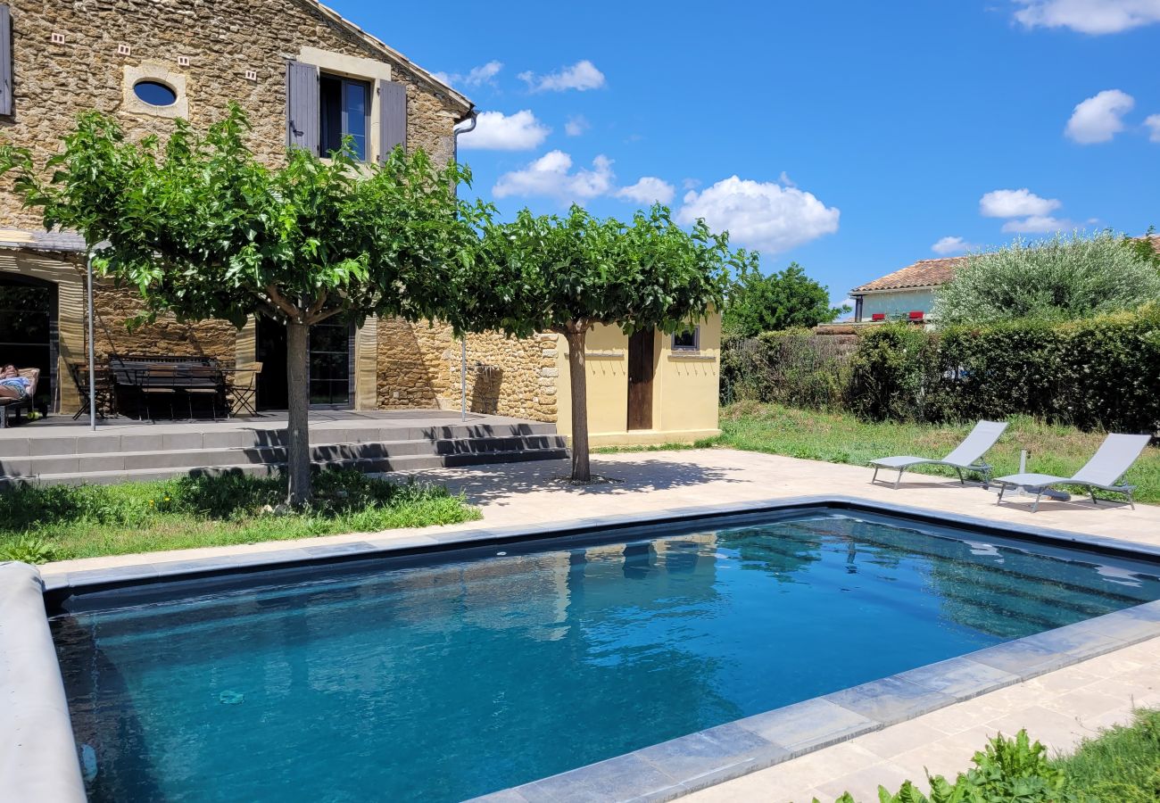 Maison à Bouchet - Mas en pierre authentique avec piscine privée – Bouchet, Drôme Provençale