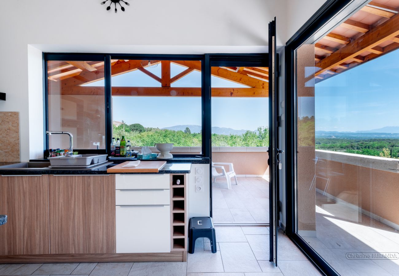 Villa à Réauville - La Villa moderne, avec piscine & vue en Drôme Provençale