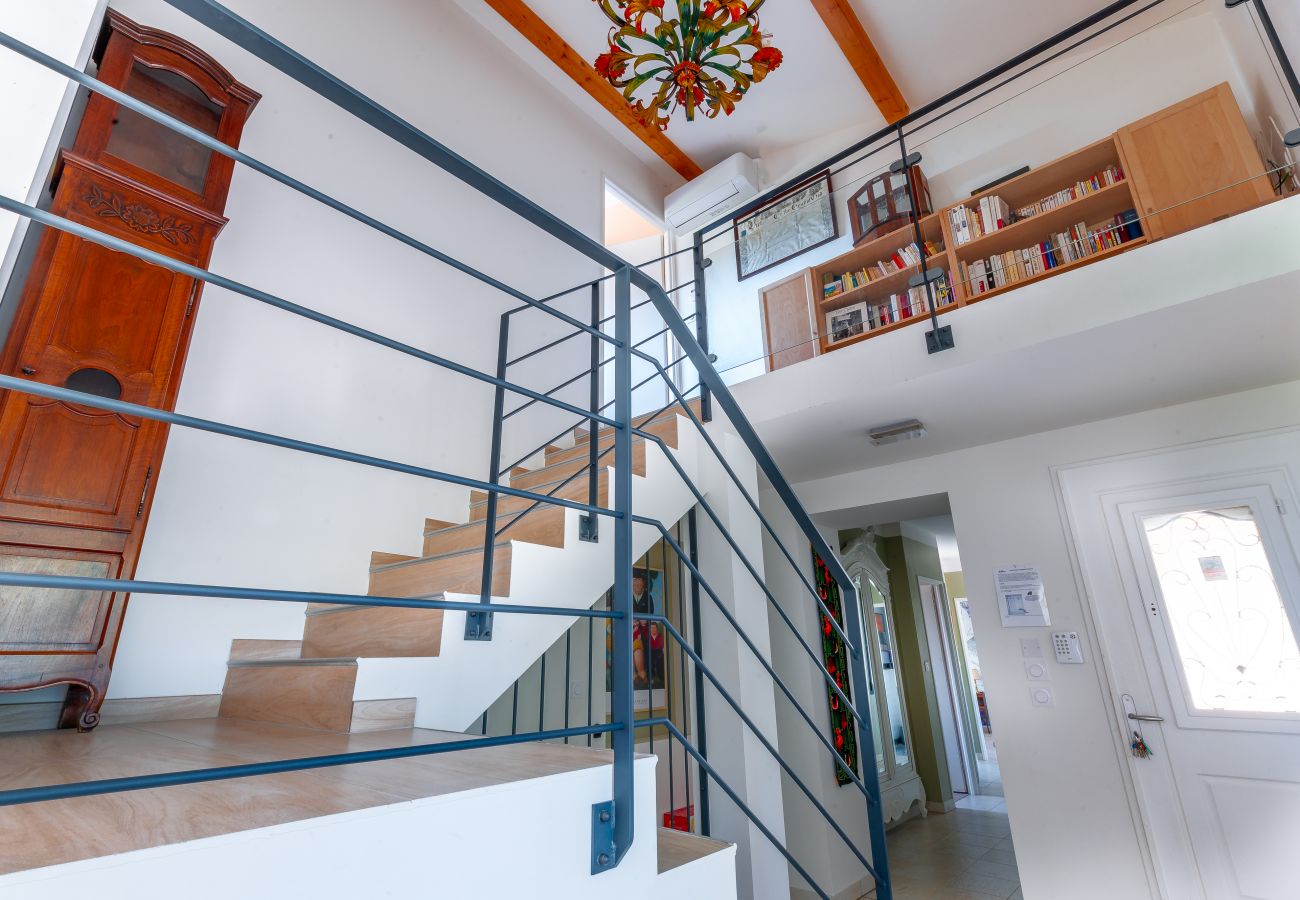 Villa à Réauville - La Villa moderne, avec piscine & vue en Drôme Provençale