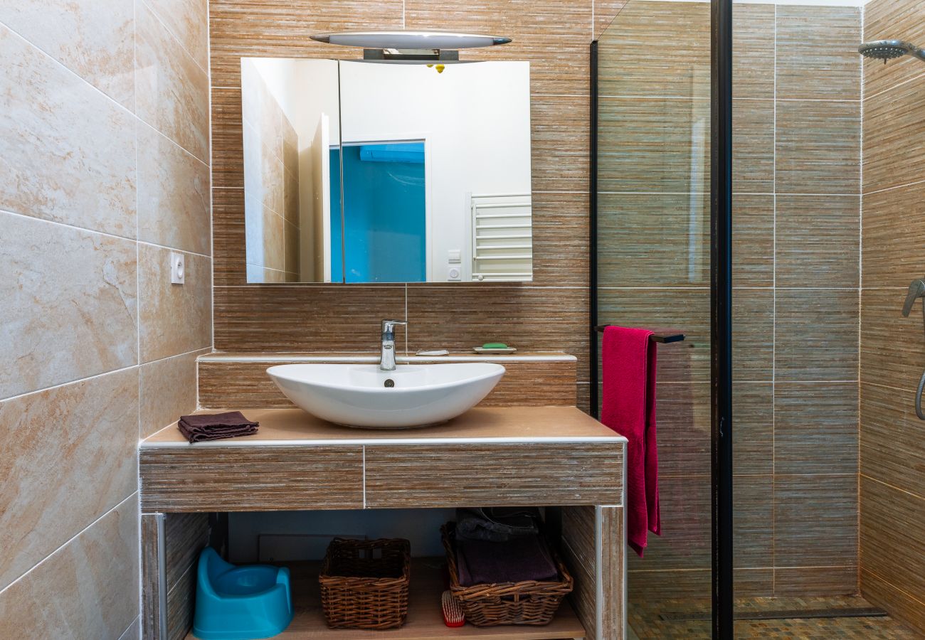 Villa à Réauville - La Villa moderne, avec piscine & vue en Drôme Provençale