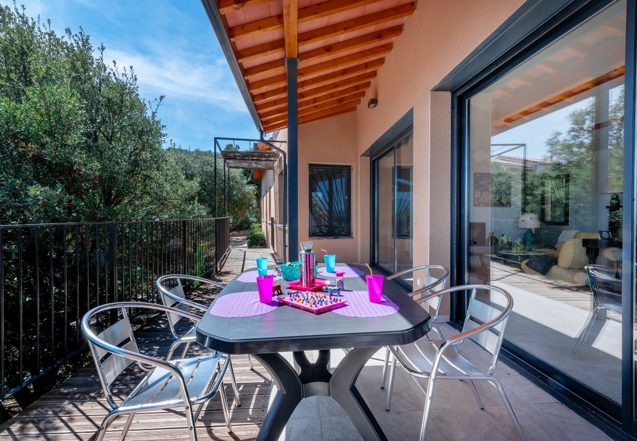 Villa à Réauville - La Villa moderne, avec piscine & vue en Drôme Provençale