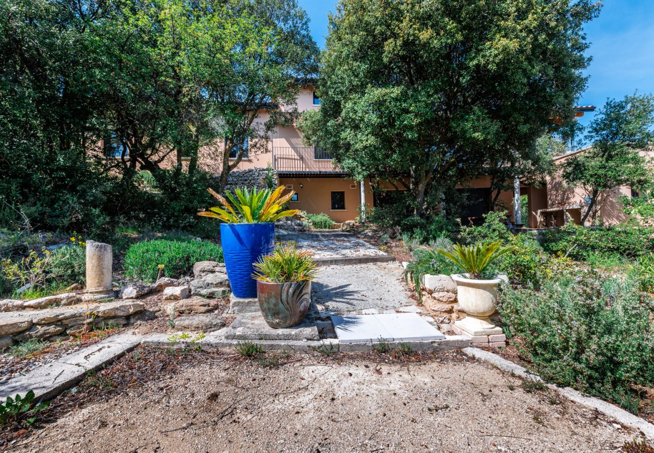 Villa à Réauville - La Villa moderne, avec piscine & vue en Drôme Provençale