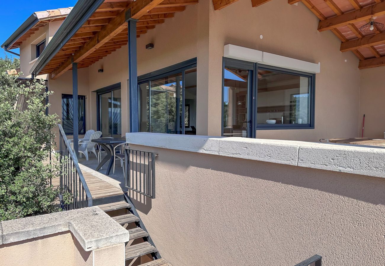 Villa à Réauville - La Villa moderne, avec piscine & vue en Drôme Provençale