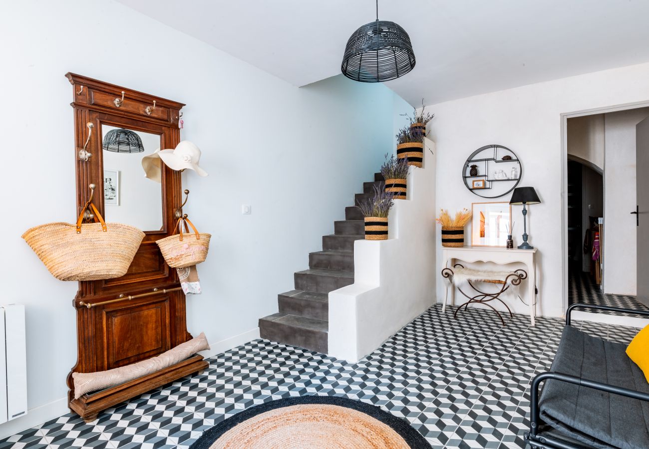 Maison à Grignan - Maison de Village avec Terrasse – Grignan, Drôme Provençale