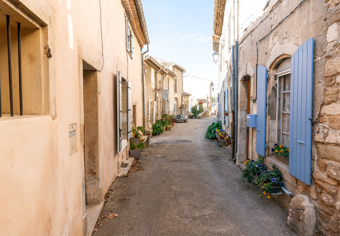 Maison à Grignan - Maison de Village avec Terrasse – Grignan, Drôme Provençale