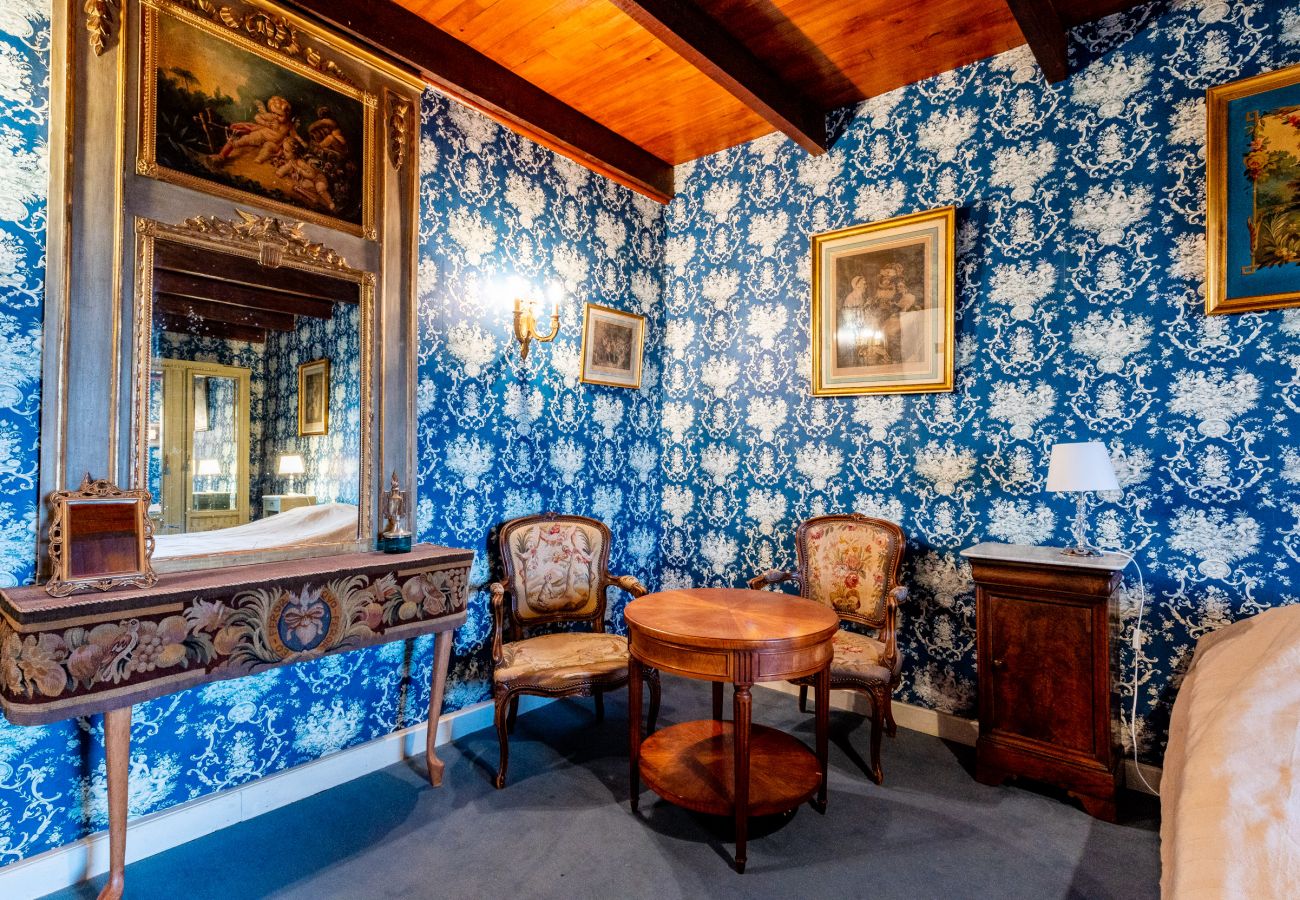 Maison à La Garde-Adhémar - Maison dans village classé avec jardin et jacuzzi