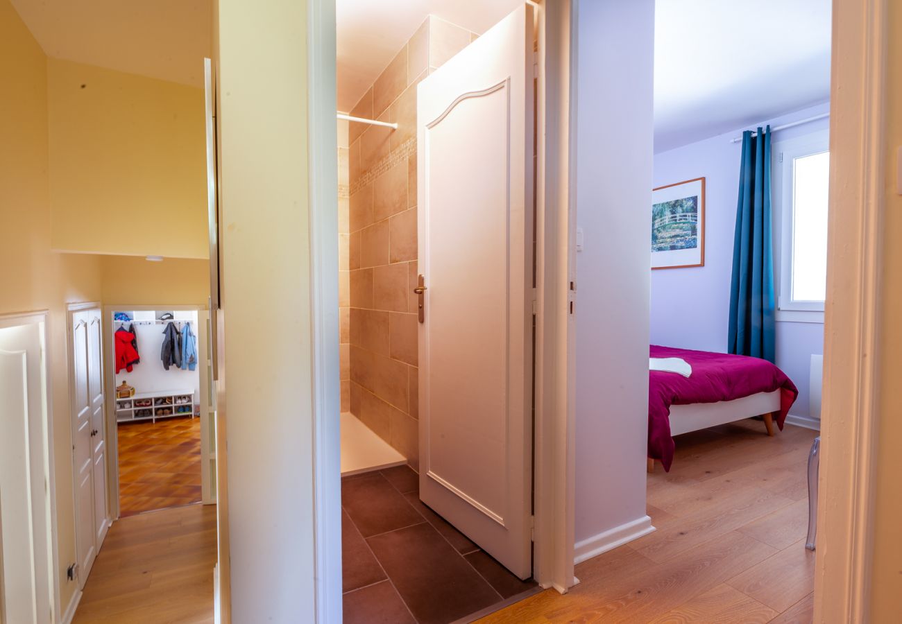 Maison à Colonzelle - Maison familiale avec jardin, piscine & nature – Colonzelle