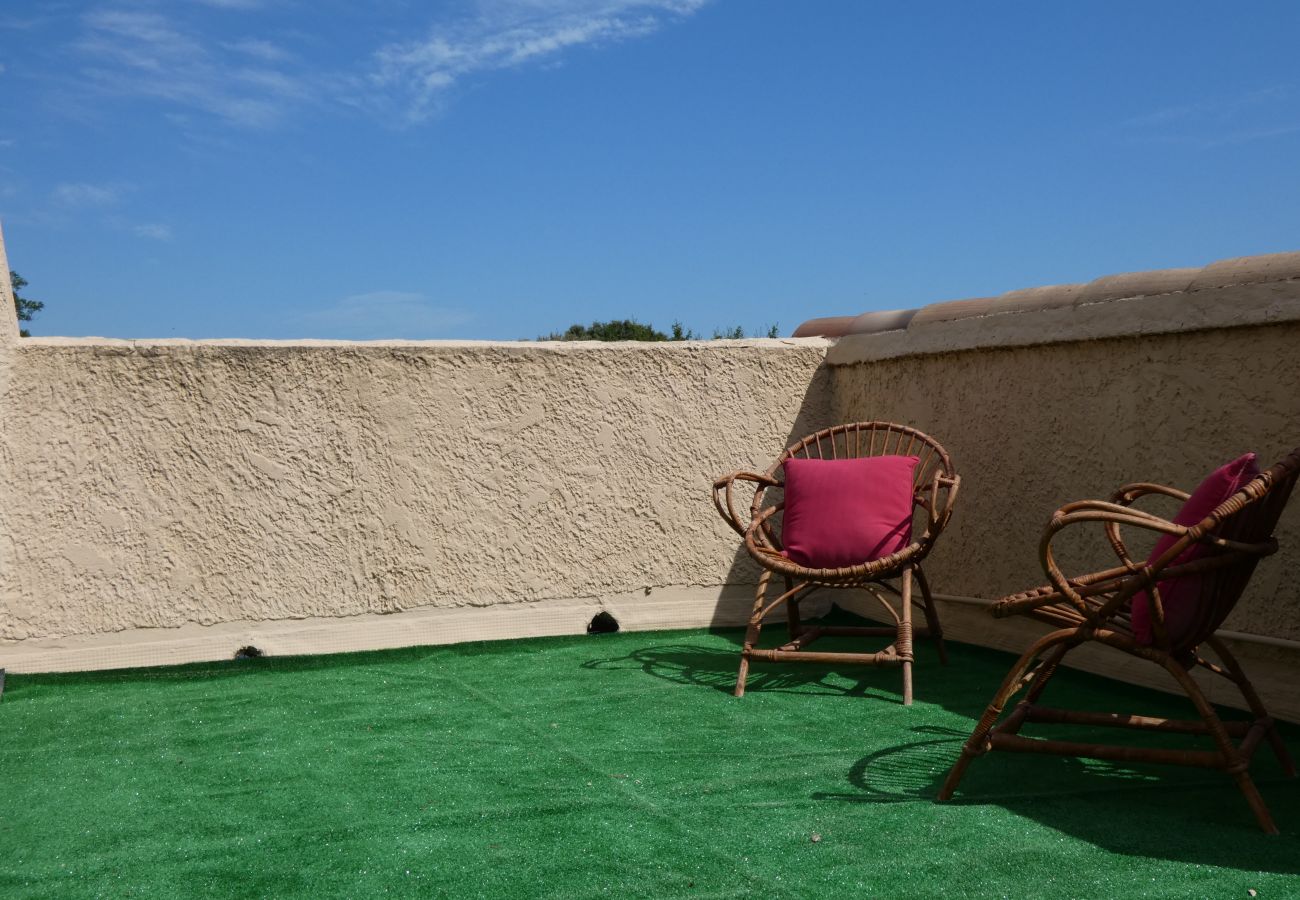 Villa à Rochegude - Villa familiale avec piscine et jardin en Drôme Provençale