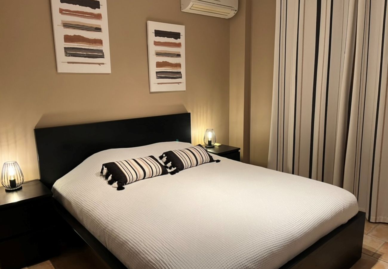 Villa à Bollène - Villa 4 chambres • Piscine sécurisée • Climatisation • Provence – Bollène