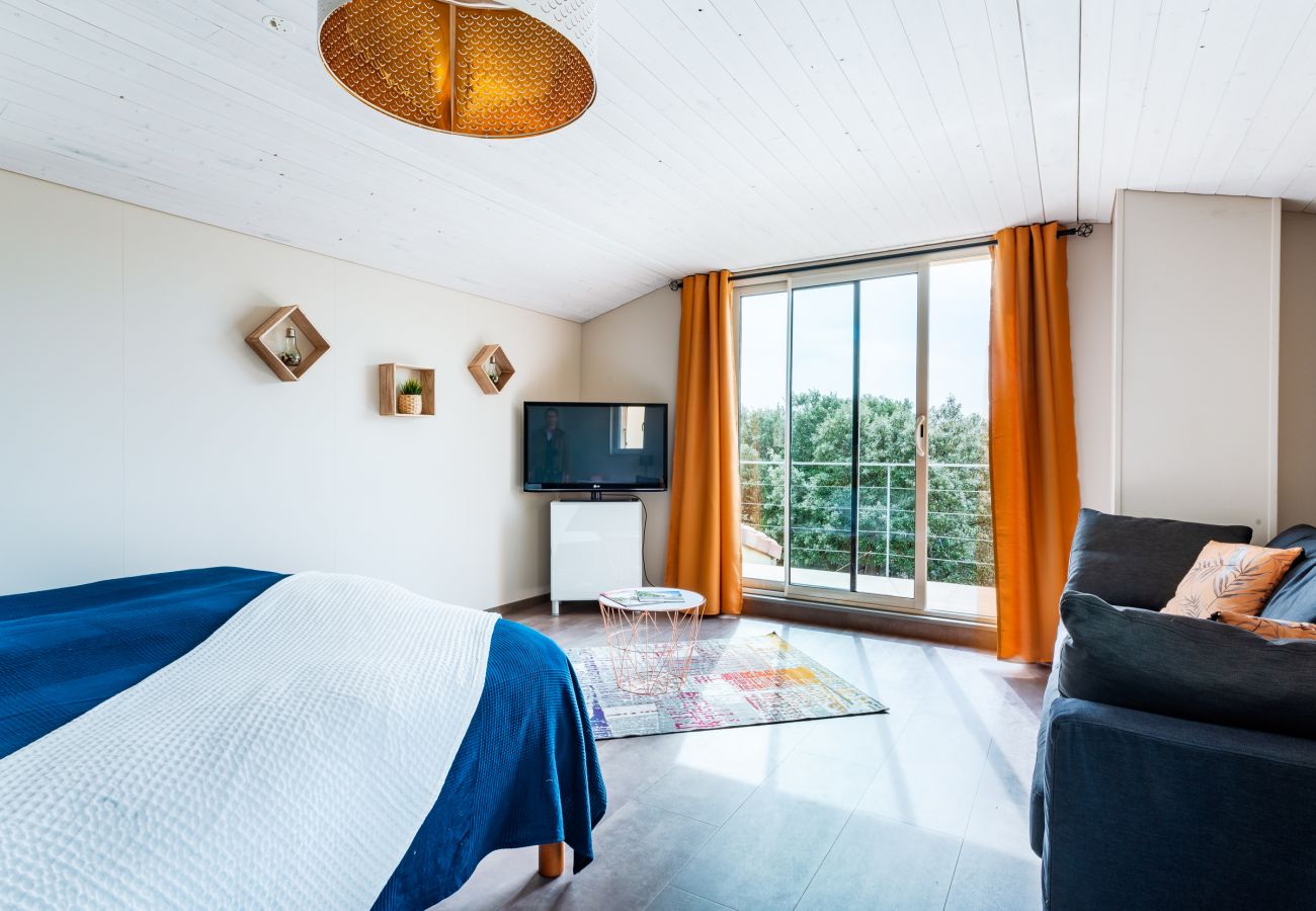 Villa à Saint-Restitut - Villa climatisée avec piscine & jardin – Saint-Restitut