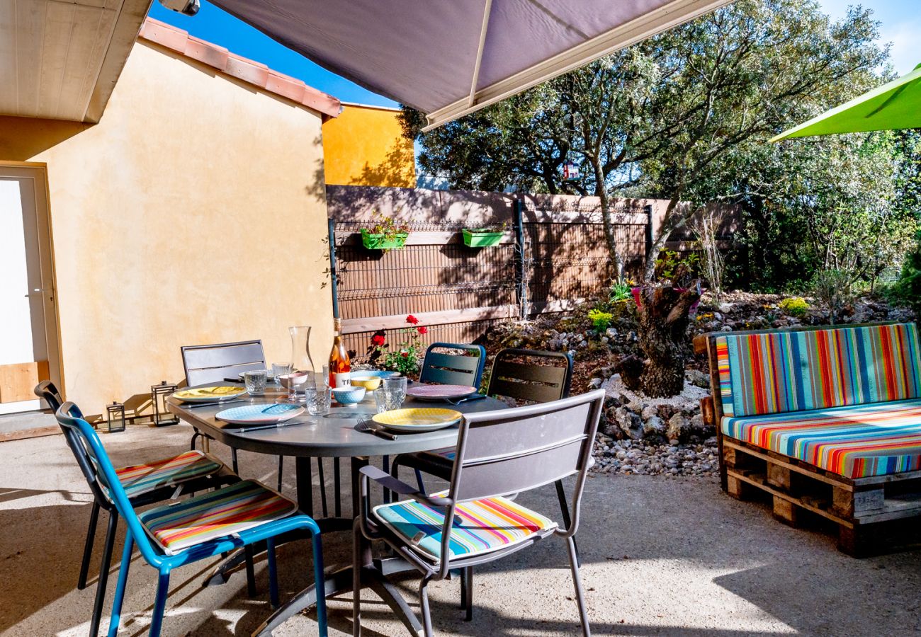 Villa à Saint-Restitut - Villa climatisée avec piscine & jardin – Saint-Restitut