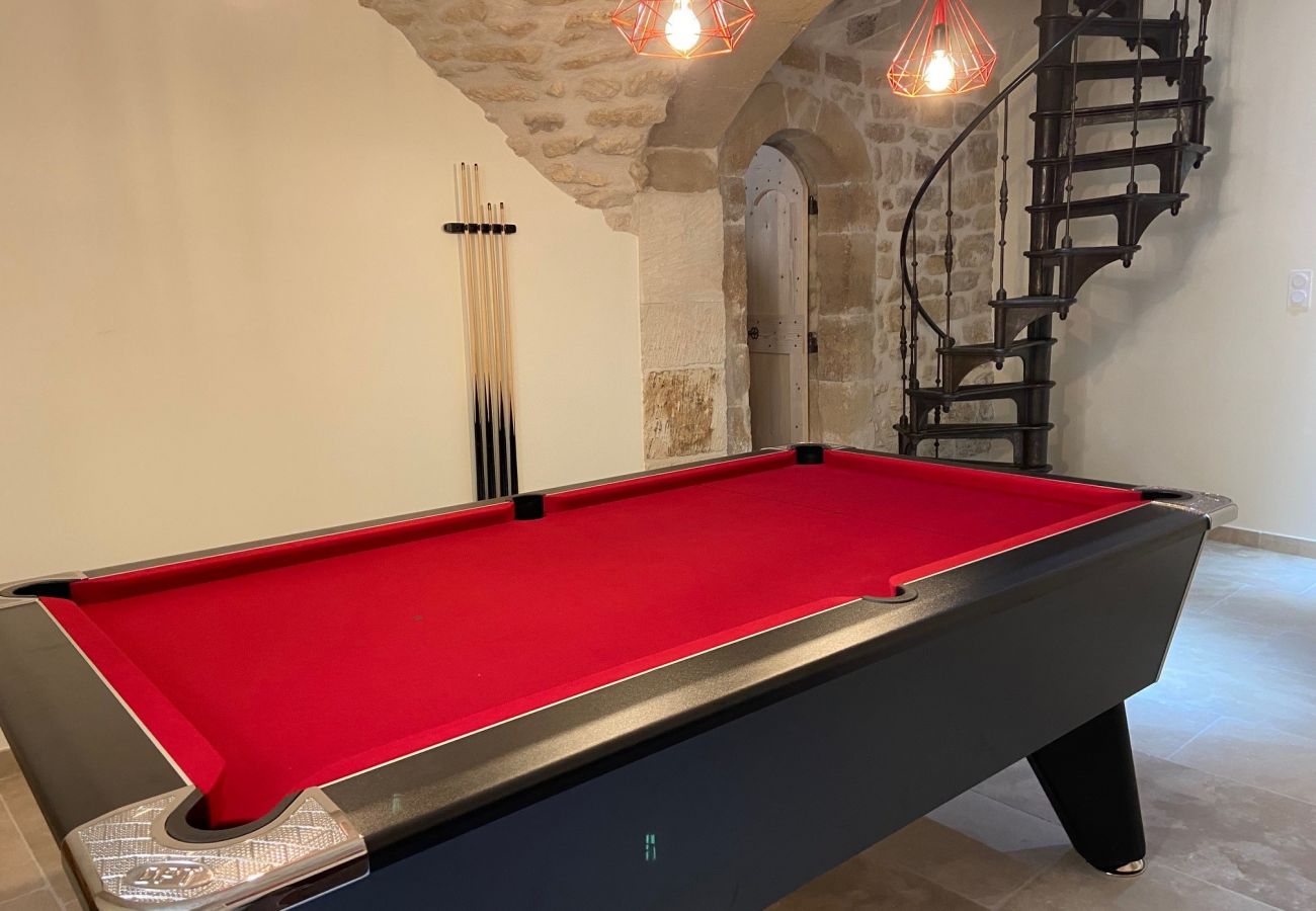 Maison à Saint-Restitut - Maison de village en pierre, avec bassin, Saint-Restitut - Drôme Provençale