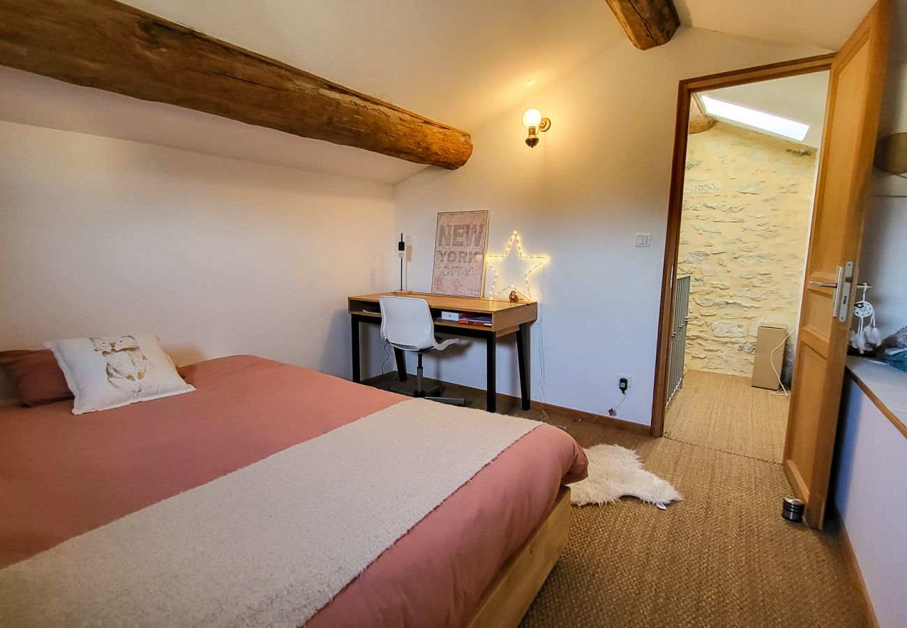 Maison à Grignan - Maison de village avec piscine privée, Grignan - Drôme provençale