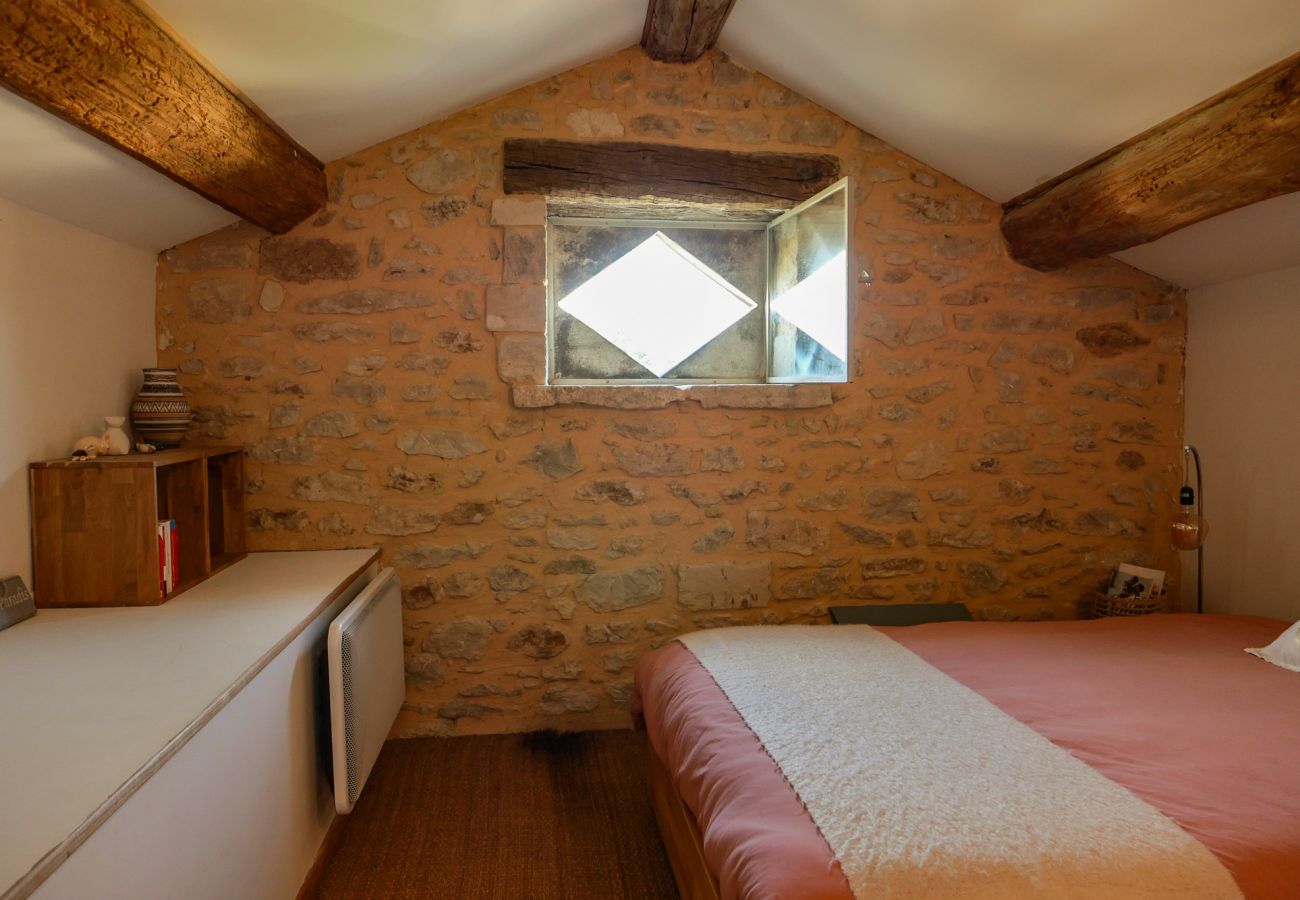 Maison à Grignan - Maison de village avec piscine privée, Grignan - Drôme provençale