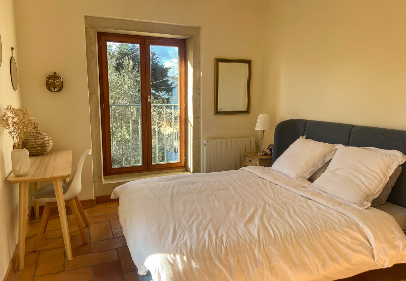 Maison à Grignan - Maison de village avec piscine privée, Grignan - Drôme provençale