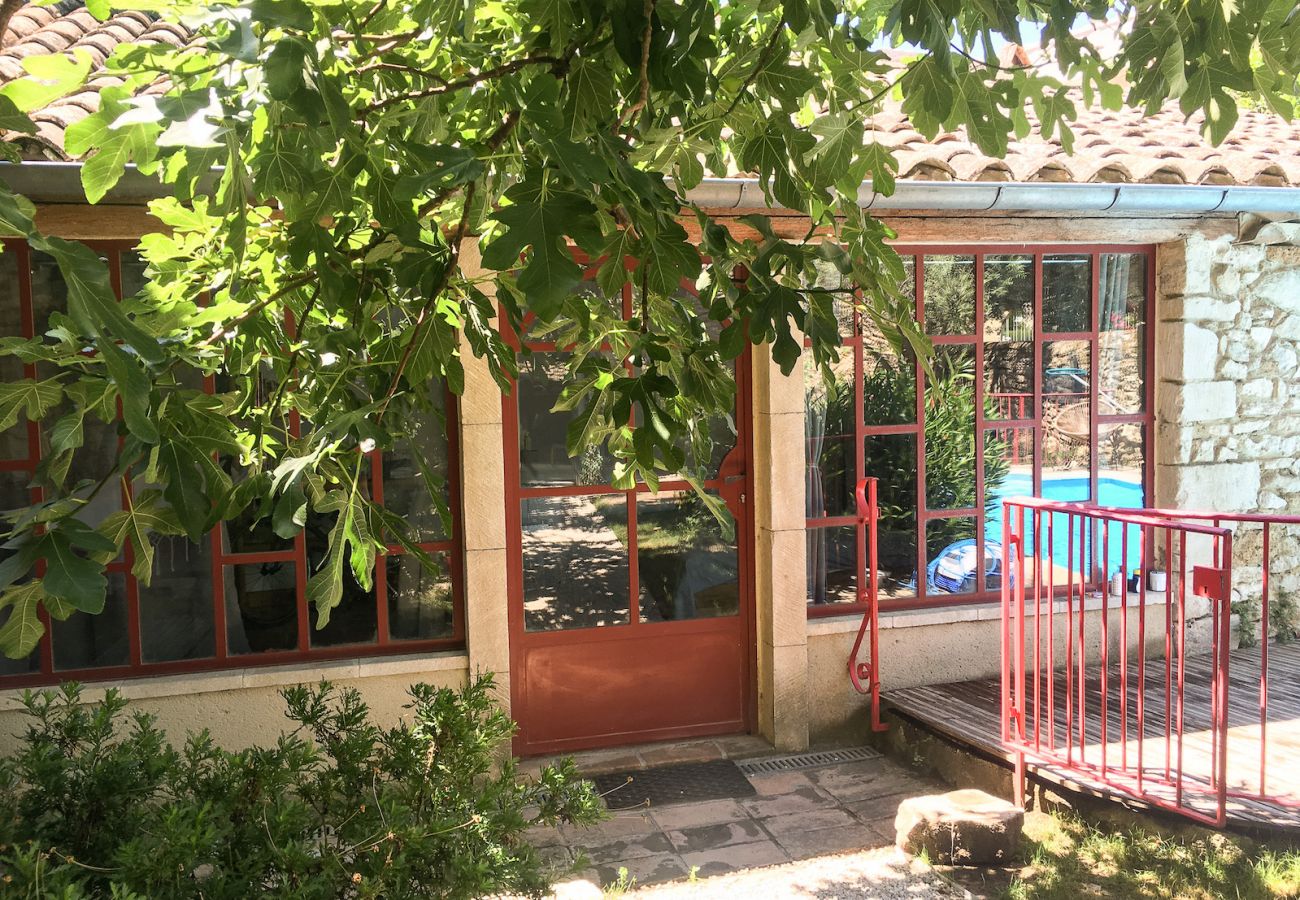 Maison à Grignan - Maison de village avec piscine privée, Grignan - Drôme provençale