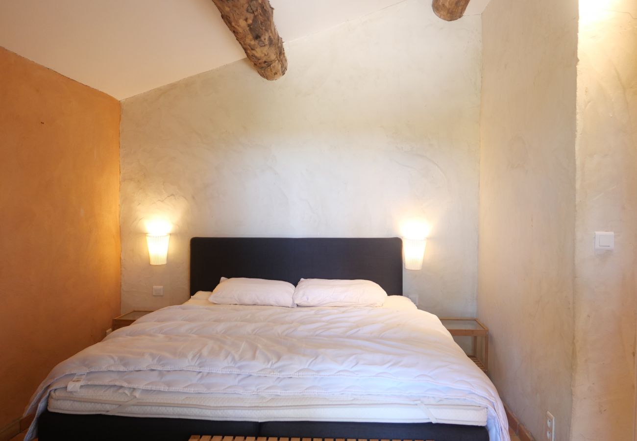 Gîte Rural à Valréas - Gîte de charme en Provence – La Chapelle à Valréas, avec piscine et nature