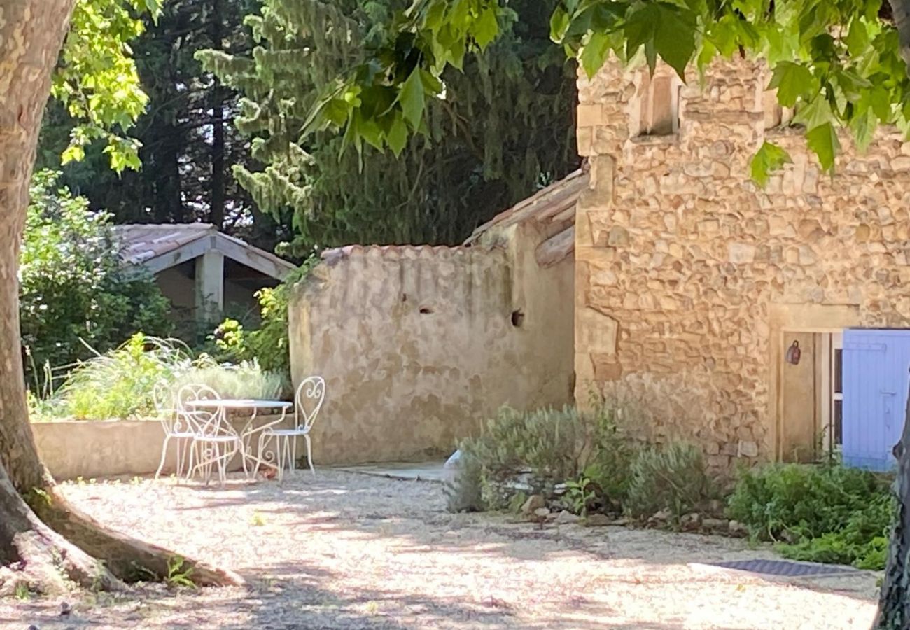 Gîte Rural à Valréas - Gîte de charme en Provence – La Chapelle à Valréas, avec piscine et nature