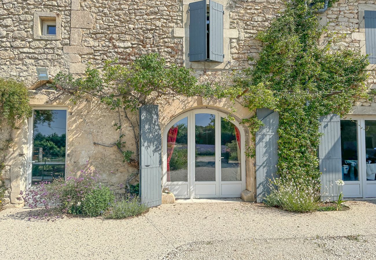 Maison à Clansayes - Mas des Carrières – Maison de Vacances Provençale, piscine & grand jardin - Clansayes