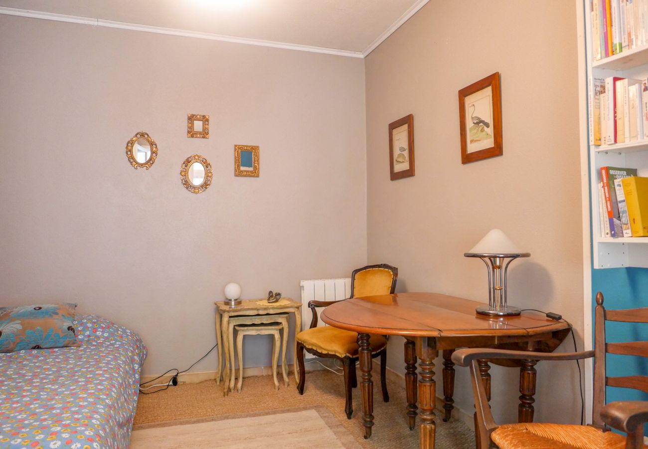 Maison mitoyenne à Saint-Paul-Trois-Châteaux - Maison de village en plein cœur de Saint-Paul-Trois-Châteaux, Drôme Provençale