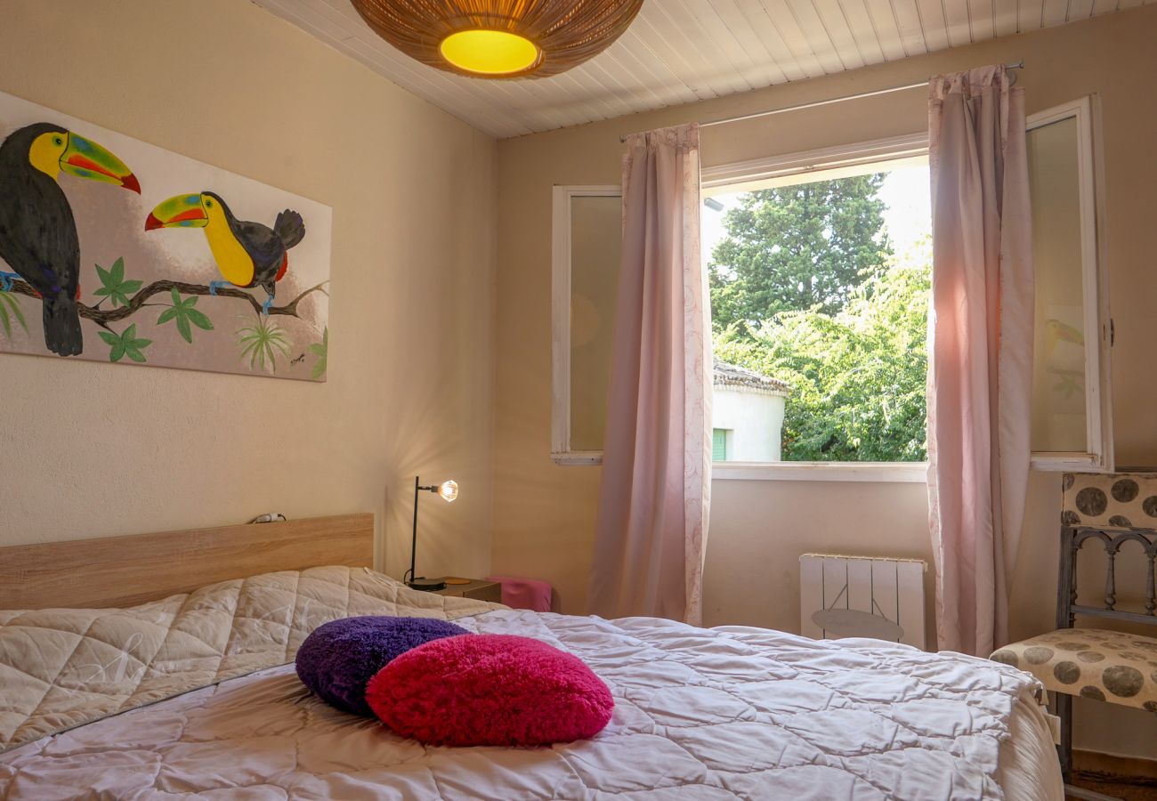 Maison mitoyenne à Saint-Paul-Trois-Châteaux - Maison de village en plein cœur de Saint-Paul-Trois-Châteaux, Drôme Provençale