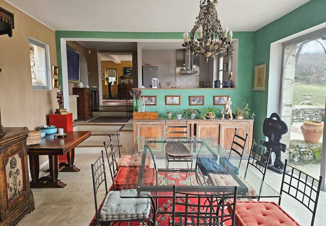 Maison à Chantemerle-lès-Grignan - Maison de caractère en Drôme Provençale, piscine privée