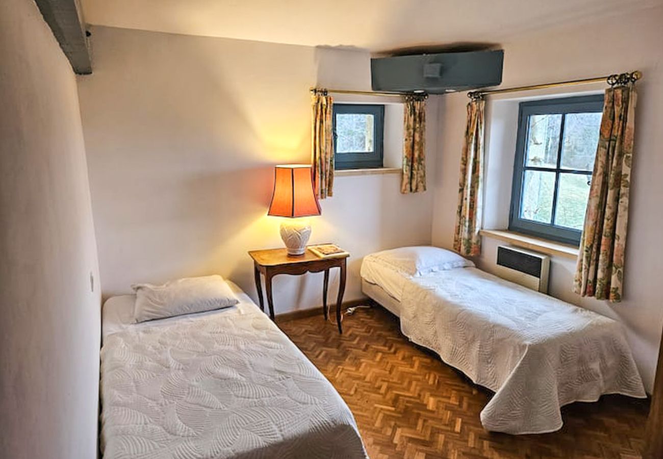 Maison à Chantemerle-lès-Grignan - Maison de caractère en Drôme Provençale, piscine privée