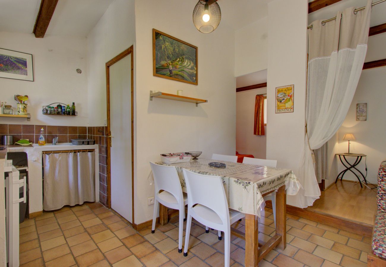 Maison à Mirabel-aux-Baronnies - Gîte Eden, aux Mirabelles, piscine commune