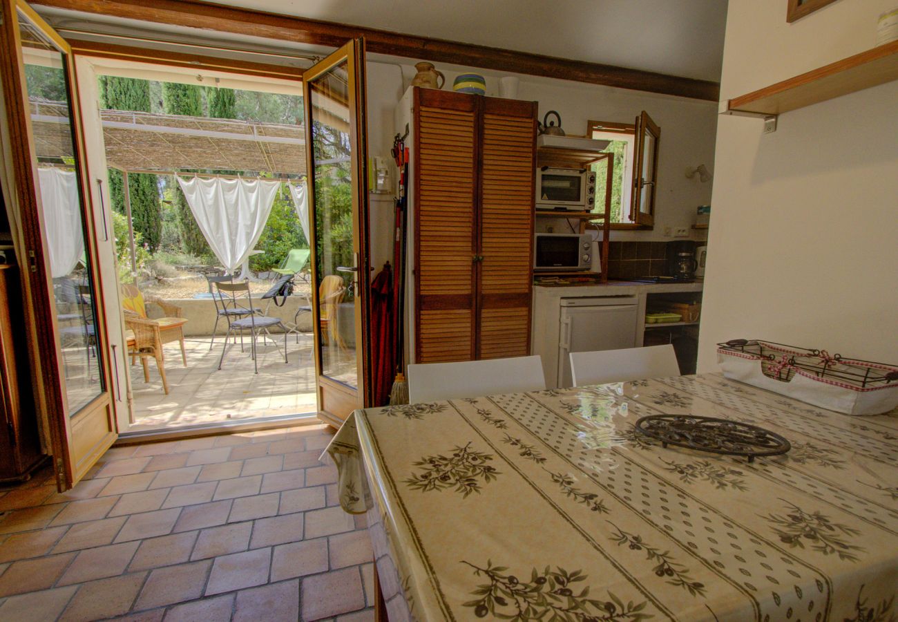 Maison à Mirabel-aux-Baronnies - Gîte Eden, aux Mirabelles, piscine commune