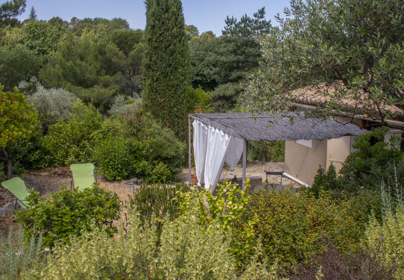 Maison à Mirabel-aux-Baronnies - Gîte Eden, aux Mirabelles, piscine commune